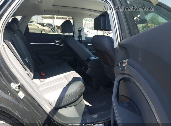 WA14AAGE6RB036650 2024 AUDI Q8 E-TRON Black VIN կոդի պիտակի տեսք