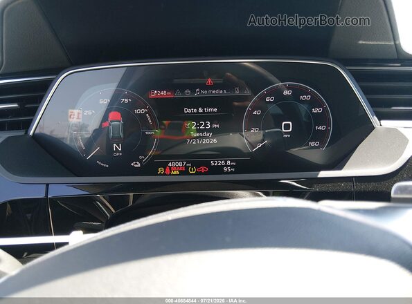 WA14AAGE6RB036650 2024 AUDI Q8 E-TRON Black Հետևի նստատեղերի տեսք