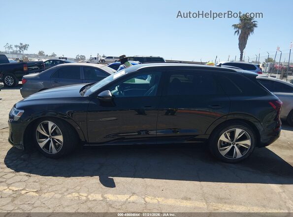 WA14AAGE6RB036650 2024 AUDI Q8 E-TRON Black Սալոնի 360 աստիճան տեսք
