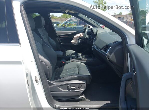WA15AAFY0P2074078 2023 AUDI Q5 White Սալոնի դիմացի տեսք