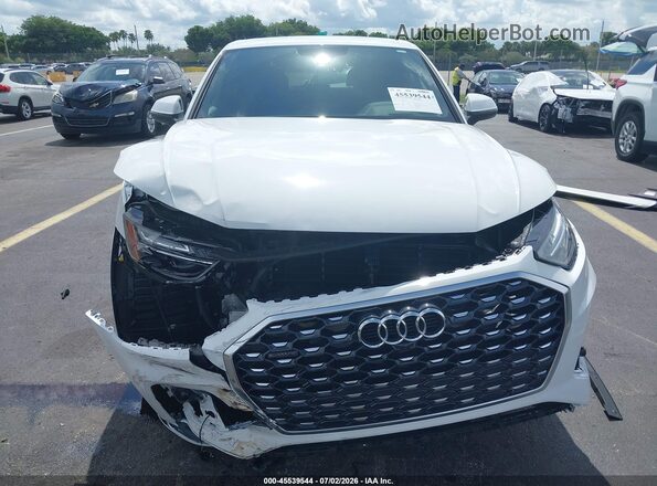 WA15AAFY2P2113379 2023 AUDI Q5 White Rear interior view