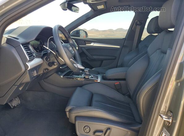 WA15AAFY8P2029888 2023 AUDI Q5 Gray Vista interior delantera