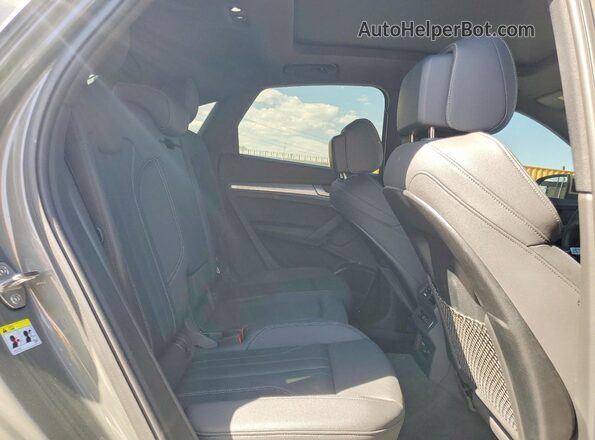 WA15AAFY8P2029888 2023 AUDI Q5 Gray Vista de los asientos traseros