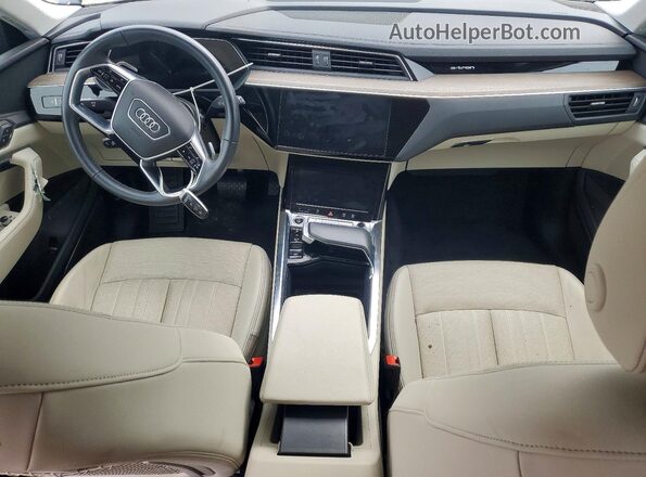 WA15AAGE1RB006041 2024 AUDI Q8 Black წინა პანელის ხედი