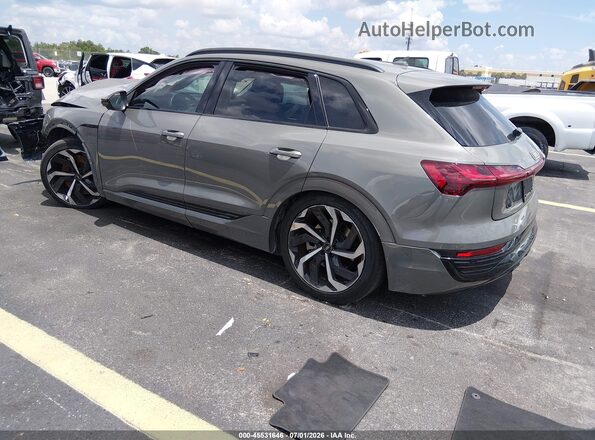 WA15AAGE2RB010891 2024 AUDI Q8 E-TRON Cream Trasero izquierdo