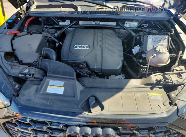 WA16AAFY2R2076857 2024 AUDI Q5 Black Rear interior view