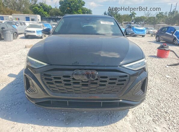 WA16AAGE5RB017919 2024 AUDI Q8 Black Widok z przodu