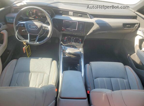WA16AAGE5RB017919 2024 AUDI Q8 Black Widok deski rozdzielczej
