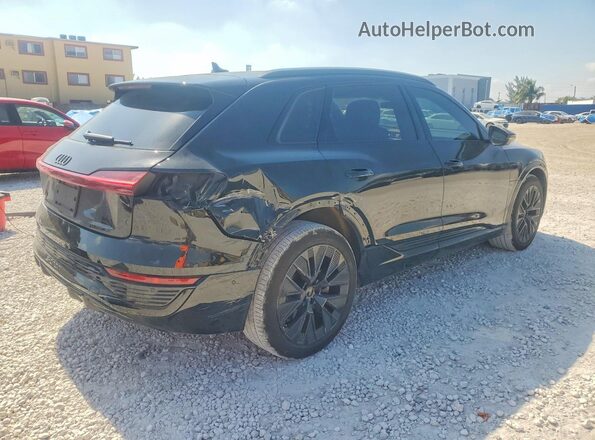 WA16AAGE5RB017919 2024 AUDI Q8 Black Tył prawy