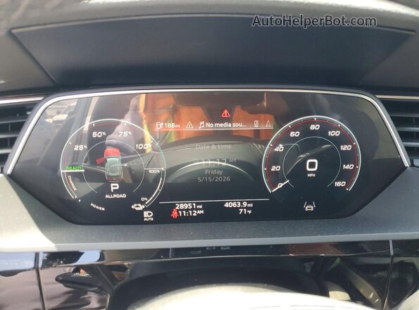 WA16ABGE8RB021078 2024 AUDI Q8 Gray ხელსაწყოთა პანელის ხედი