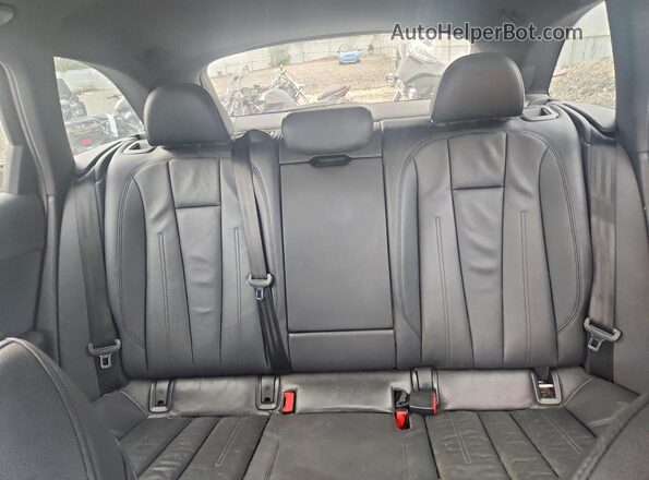WA18NAF41HA114349 2017 AUDI A4 White უკანა სავარძლების ხედი