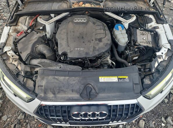 WA18NAF41HA114349 2017 AUDI A4 White ძრავის განყოფილების ხედი