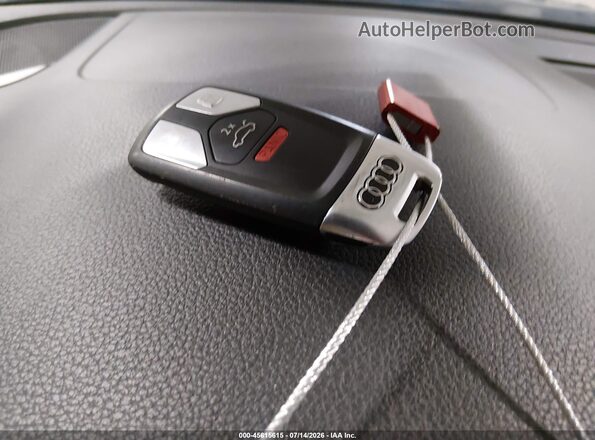 WA18NAF43KA106969 2019 AUDI OTHER White Vista del salpicadero