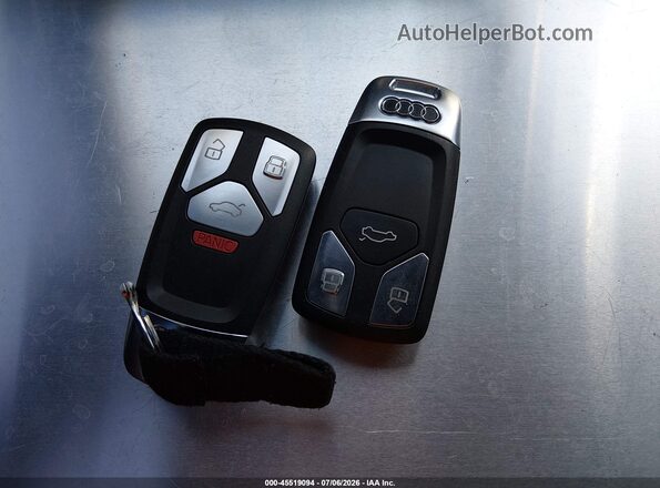 WA1A4AFY2J2024523 2018 AUDI SQ5 Black Dashboard view