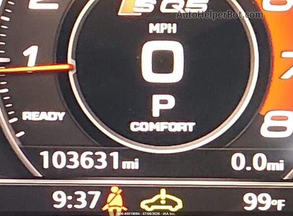 WA1A4AFY2J2024523 2018 AUDI SQ5 Black 