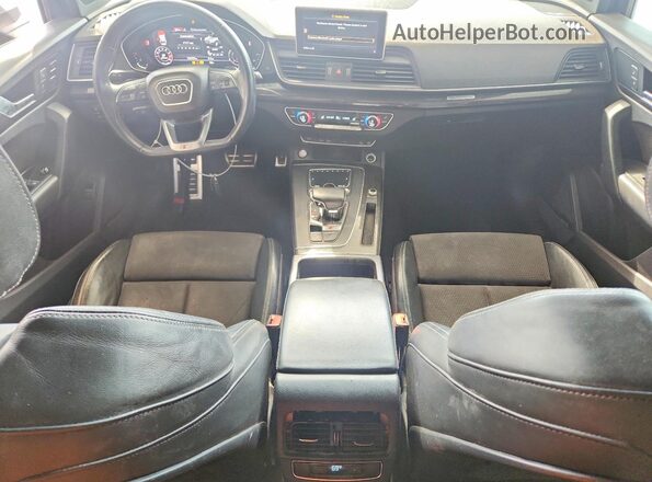 WA1A4AFY4J2037080 2018 AUDI SQ5 Gray Dashboard view