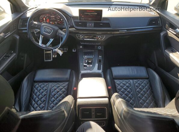 WA1A4AFY4J2180014 2018 AUDI SQ5 Charcoal Vista del salpicadero