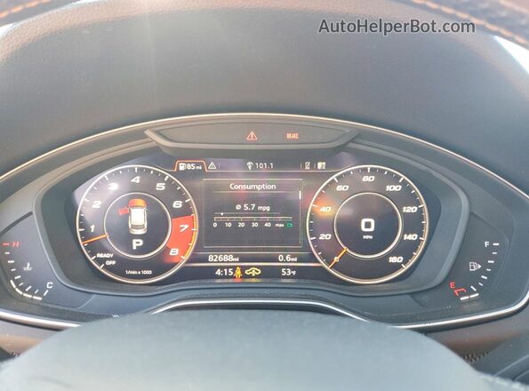 WA1A4AFY4J2180014 2018 AUDI SQ5 Charcoal Vista del cuadro de instrumentos