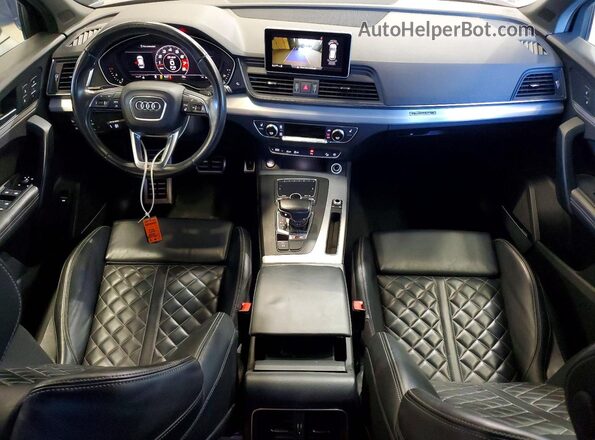 WA1A4AFY6J2048288 2018 AUDI SQ5 Gray Dashboard view