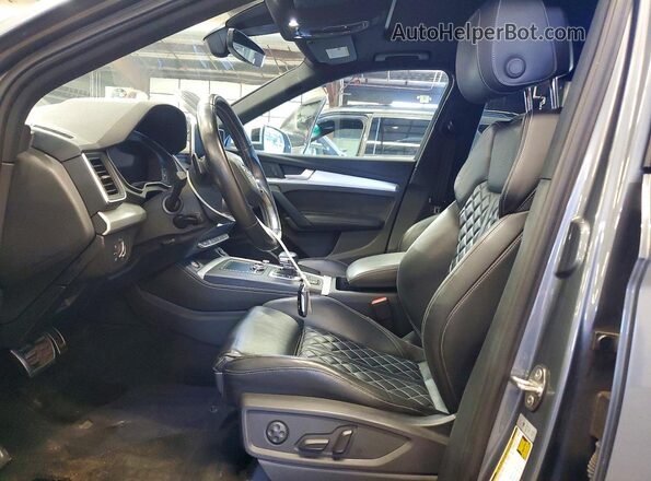 WA1A4AFY6J2048288 2018 AUDI SQ5 Gray Front interior view