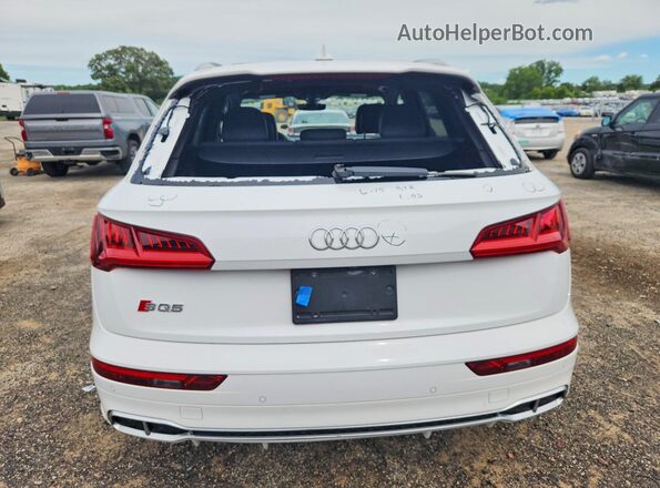 WA1A4AFY6J2200652 2018 AUDI SQ5 White Vista trasera