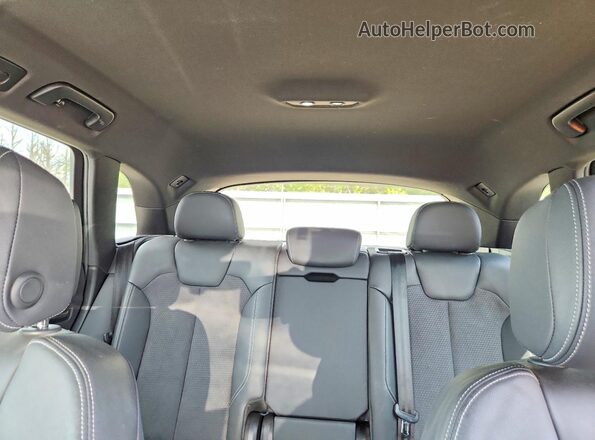 WA1A4AFY6N2107605 2022 AUDI SQ5 Gray Widok tylnych siedzeń