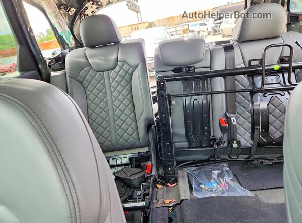 WA1A4AFY9J2131391 2018 AUDI SQ5 Green Вид задніх сидінь