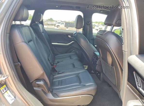 WA1AAAF73JD012823 2018 AUDI Q7 Серый Вид задней части салона