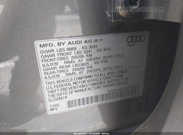 WA1AAAF74JD001040 2018 AUDI Q7 Gray Vista del compartimento del motor