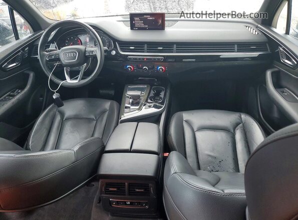 WA1AAAF74JD012264 2018 AUDI Q7 Black Dashboard view