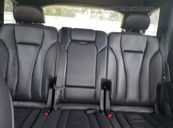 WA1AAAF74JD012264 2018 AUDI Q7 Black Rear seats view