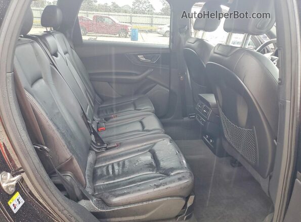 WA1AAAF74JD012264 2018 AUDI Q7 Black Rear interior view