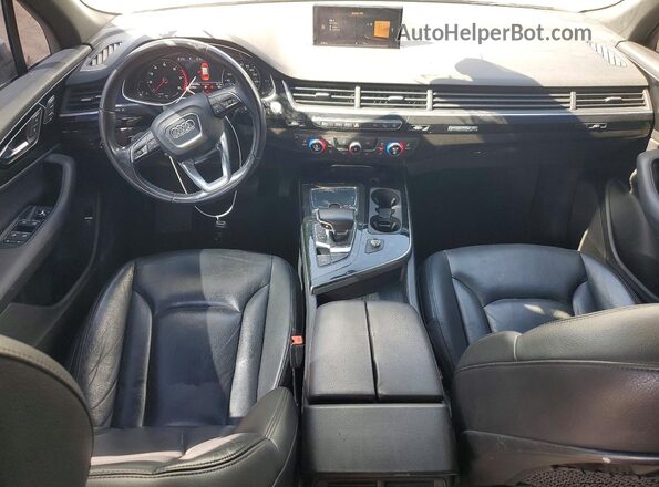 WA1AAAF77HD008171 2017 AUDI Q7 White Vista del salpicadero