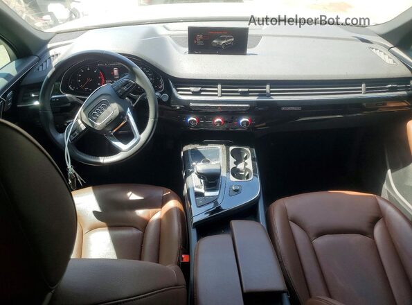 WA1AAAF79KD005134 2019 AUDI Q7 Белый Вид панели приборов