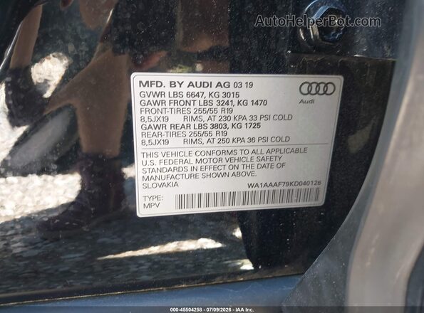 WA1AAAF79KD040126 2019 AUDI Q7 Black Vista del compartimento del motor