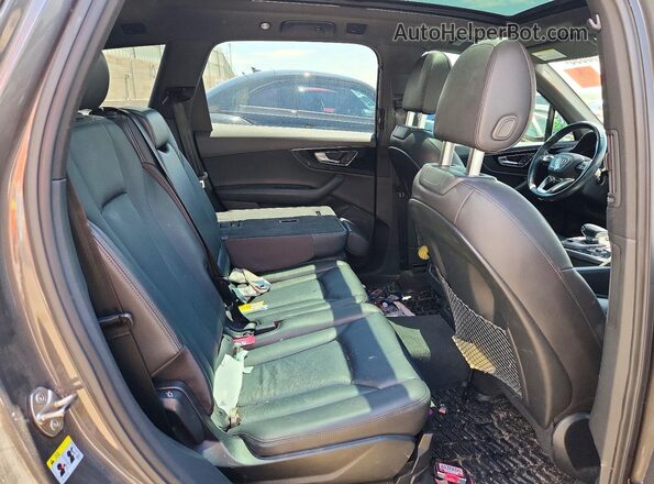 WA1AAAF7XKD000962 2019 AUDI Q7 Charcoal Rear interior view