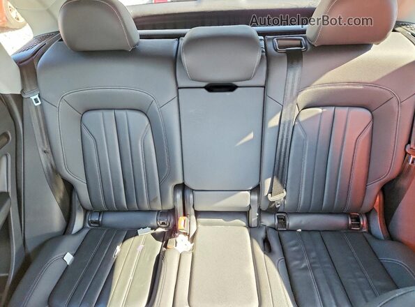 WA1AAAFY3M2094447 2021 AUDI Q5 Black Vista de los asientos traseros
