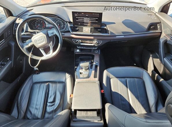 WA1AAAFY3M2094447 2021 AUDI Q5 Black Vista del salpicadero