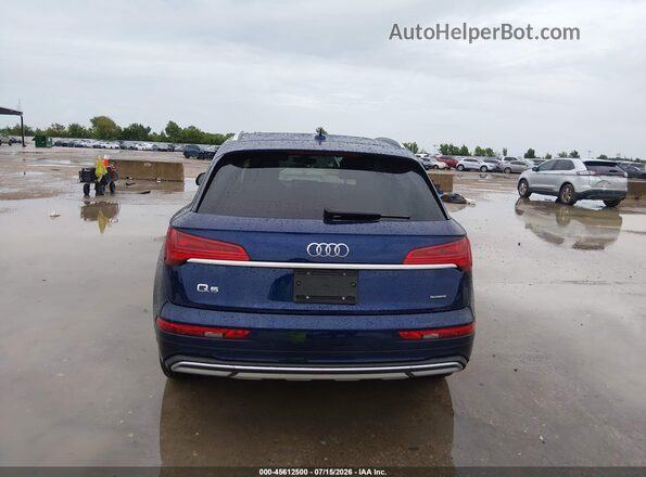 WA1AAAFY4M2110879 2021 AUDI Q5 Blue 