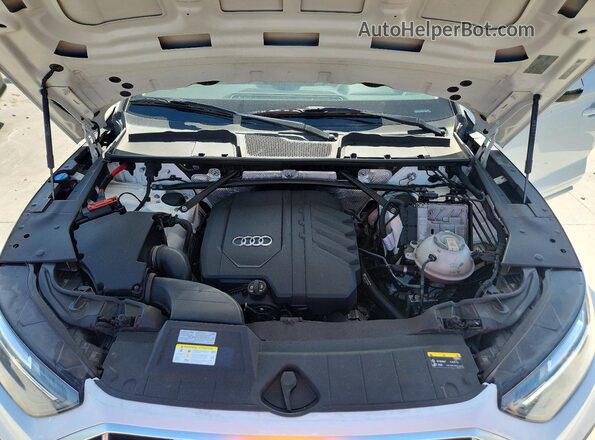 WA1AAAFY6M2060891 2021 AUDI Q5 White Շարժիչի բաժամունքի տեսք