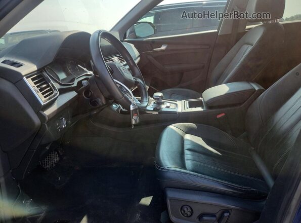 WA1AAAFY6M2124783 2021 AUDI Q5 Blue Widok wnętrza z przodu