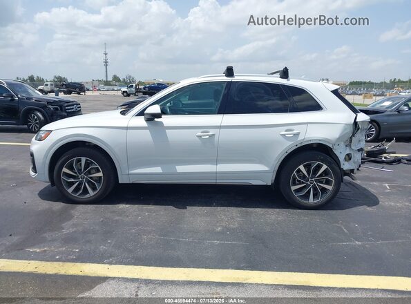 WA1AAAFY8M2012793 2021 AUDI Q5 White 