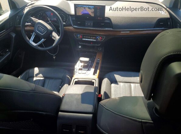 WA1AAAFY9M2100932 2021 AUDI Q5 Gray Вид панелі приладів