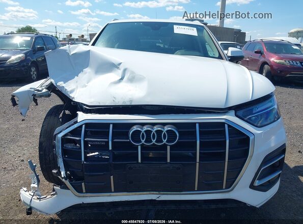 WA1AAAFY9M2113700 2021 AUDI Q5 White Rear interior view