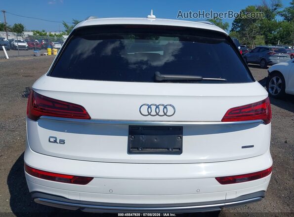 WA1AAAFY9M2113700 2021 AUDI Q5 White 