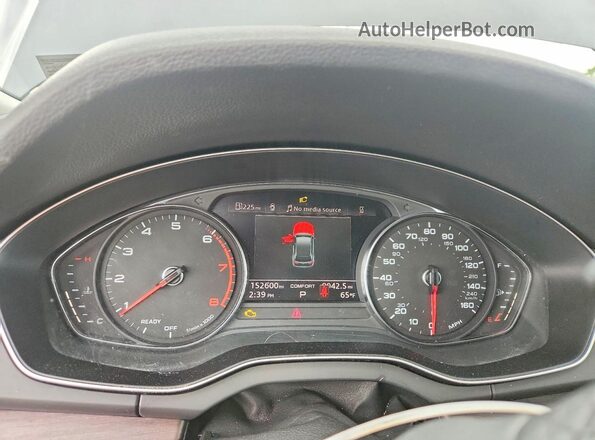 WA1AAAFYXM2003772 2021 AUDI Q5 Gray ხელსაწყოთა პანელის ხედი