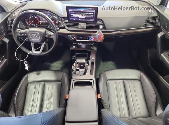 WA1AAAFYXM2004209 2021 AUDI Q5 Белый Вид панели приборов