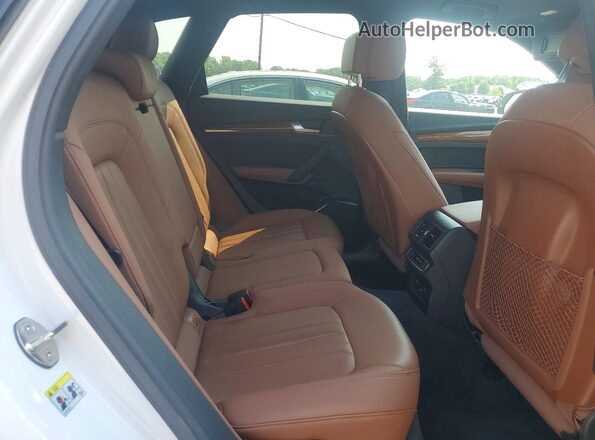 WA1AAAFYXM2108165 2021 AUDI Q5 White Vista de los asientos traseros