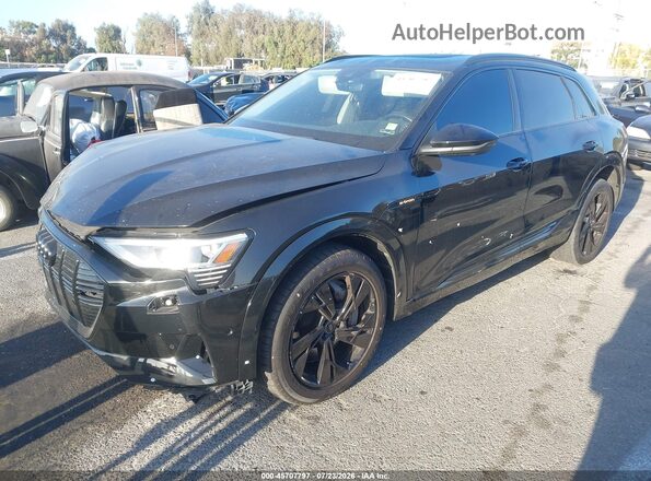 WA1AAAGE1MB010971 2021 AUDI E-TRON Черный Передняя левая четверть