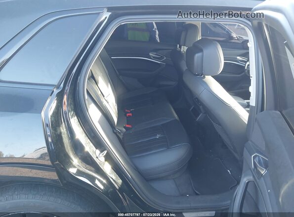 WA1AAAGE1MB010971 2021 AUDI E-TRON Черный Вид наклейки с VIN-кодом